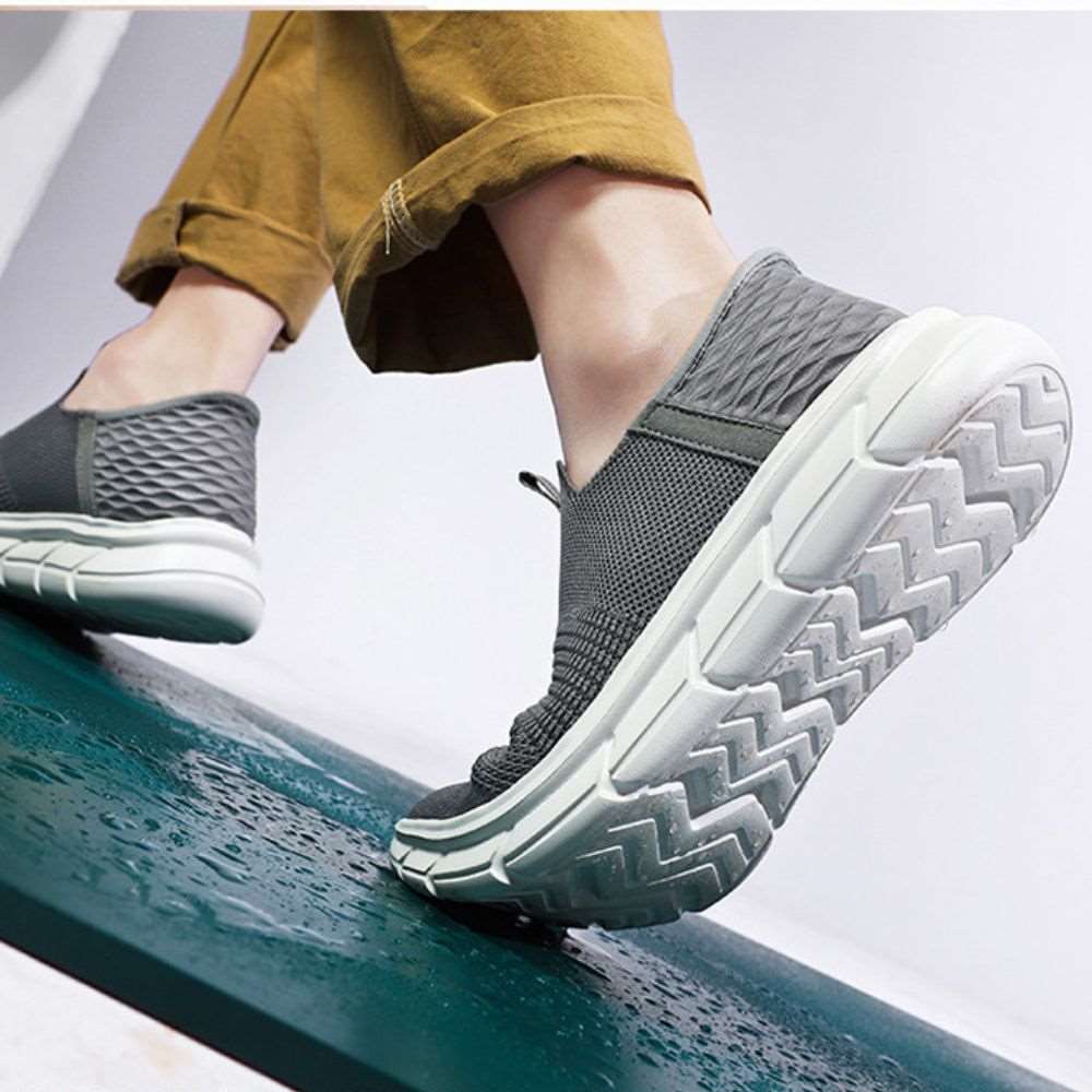 Women's Roamer Slip-Ons Grey