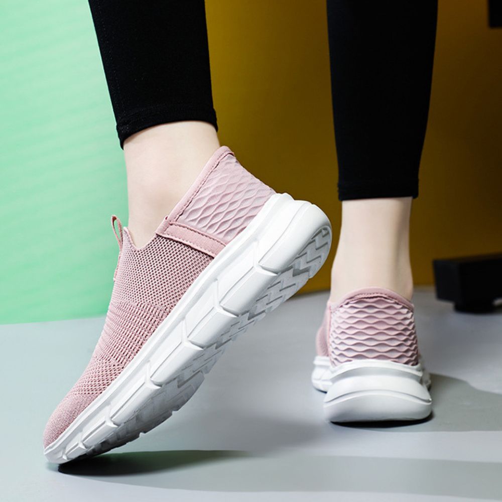 Women's Roamer Slip-Ons Pink